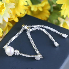 Pearl Knot Pavé Swarovski Element Bracelet sv