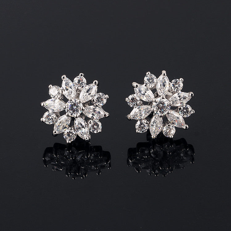 MyKay Beautiful Flower CZ Diamond Stud Earrings