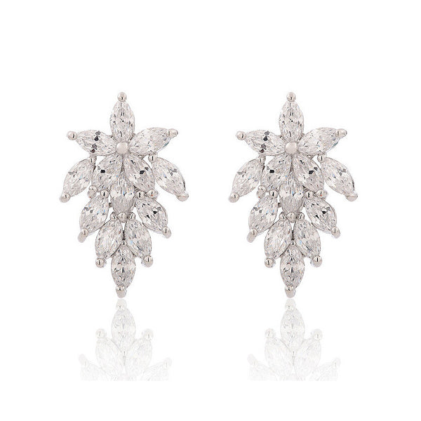 MyKay Luscious Snow Flurry CZ Diamond Stud Sterling Silver Prongs Earrings